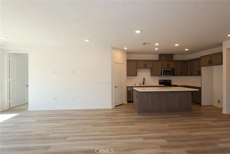 1343 Mahogany Street