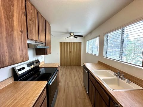 23220 Orange 2 Lake Forest CA 92630