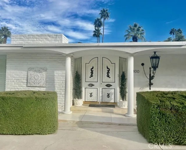 300 S Patencio Road