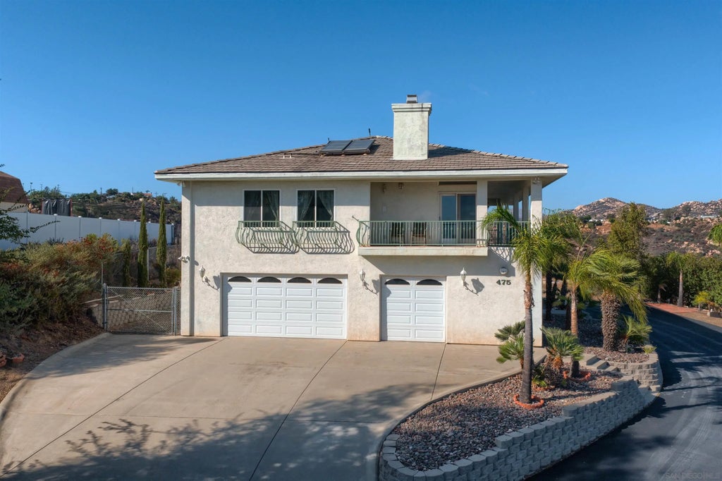 Photo of 475 Canyon Rim DR, El Cajon, CA 92021 (MLS # 260022945)