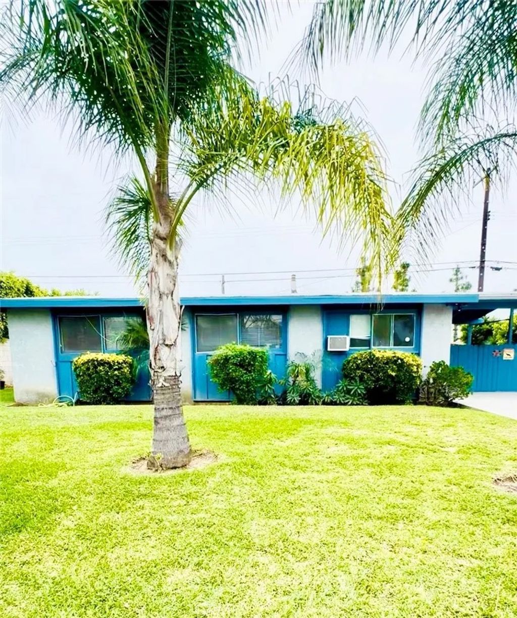 Photo of 17934 E Laxford Road, Azusa, CA 91702 (MLS # CV26032100)