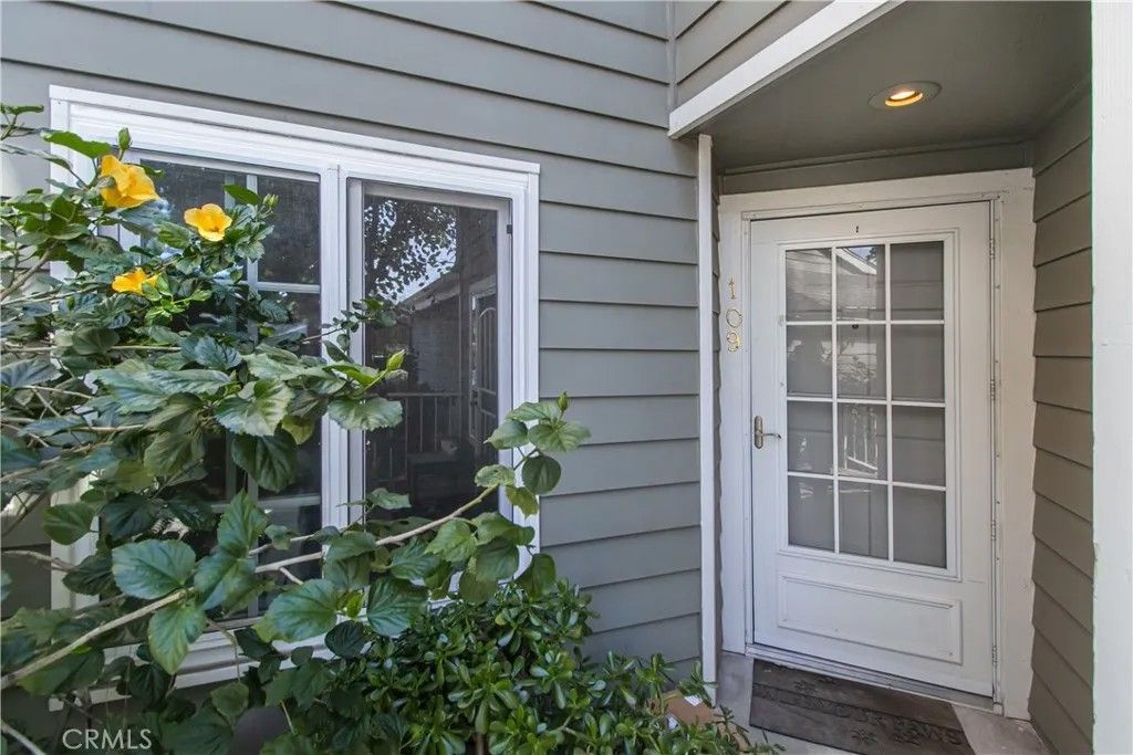 Photo of 6618 Clybourn #109, North Hollywood, CA 91606 (MLS # SR26036323)