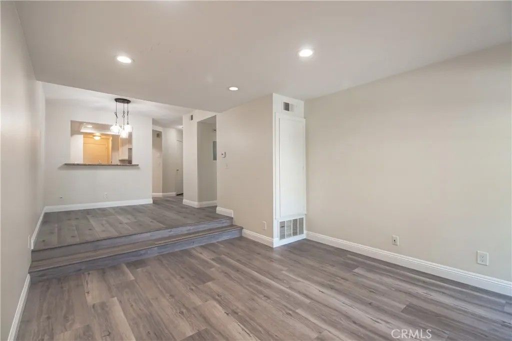 Photo of 6618 Clybourn #109, North Hollywood, CA 91606 (MLS # SR26036323)