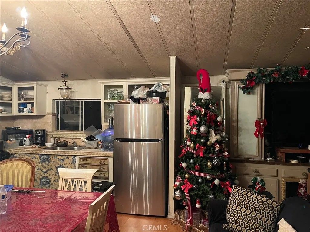 Photo of 216 Emerald Dr, Santa Ana, CA 92703 (MLS # IV25280961)