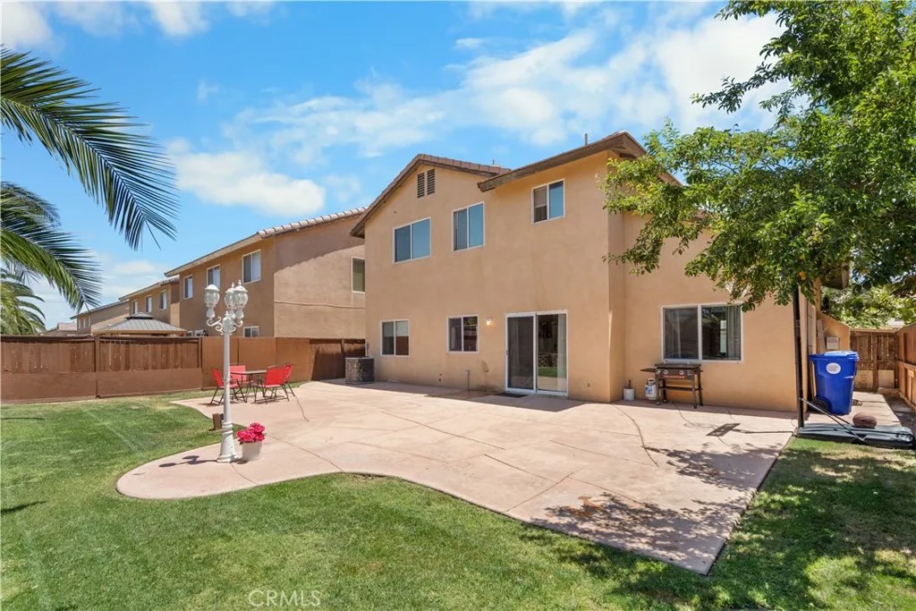12768 Berrydale