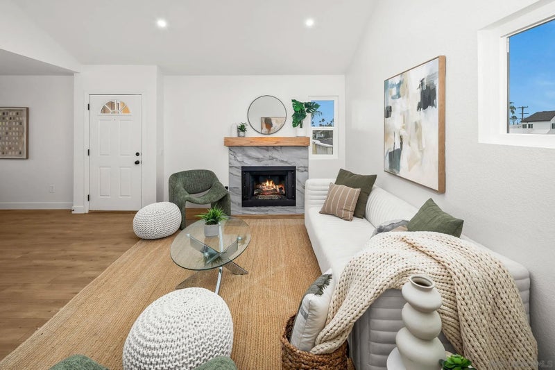 152 Evergreen Ave 4