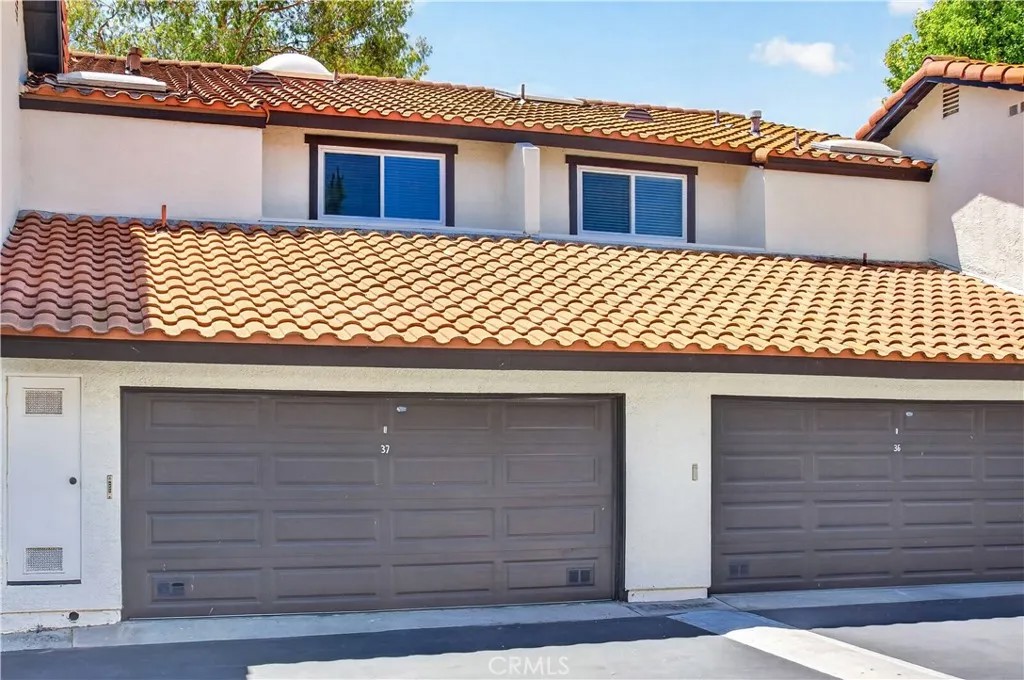 5612 Las Virgenes 37