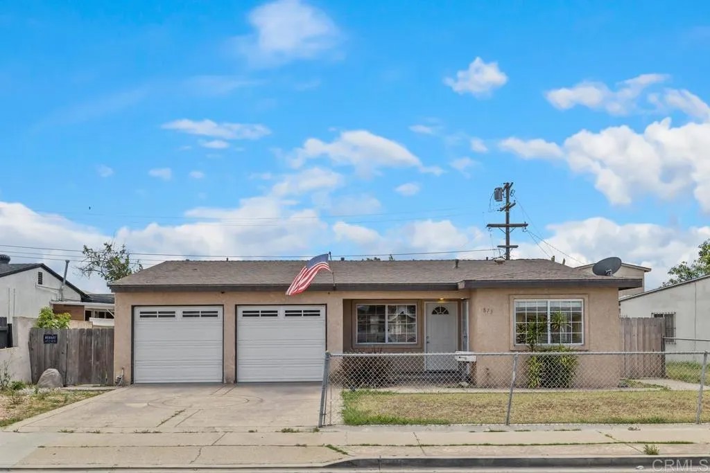 873 Riverlawn