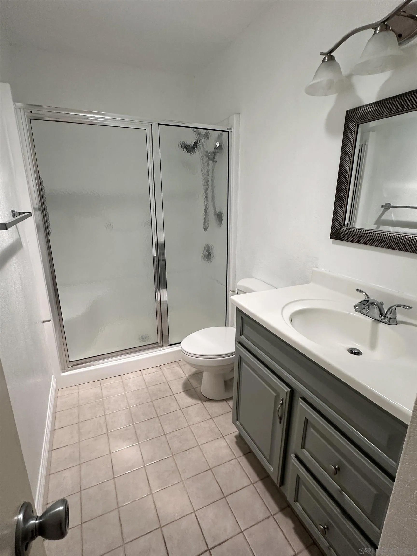 810 E Washington A