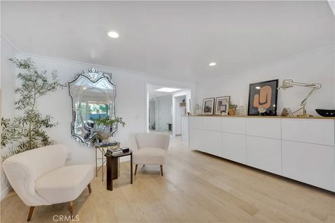Tiny photo for 5910 Pat Avenue, Woodland Hills, CA 91367 (MLS # SR25239413)
