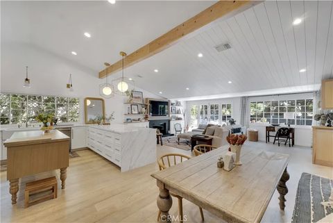Tiny photo for 5910 Pat Avenue, Woodland Hills, CA 91367 (MLS # SR25239413)