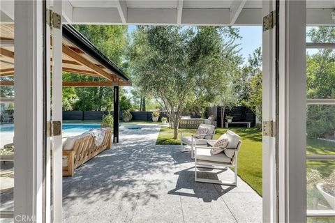 Tiny photo for 5910 Pat Avenue, Woodland Hills, CA 91367 (MLS # SR25239413)