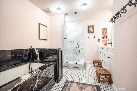 Tiny photo for 5910 Pat Avenue, Woodland Hills, CA 91367 (MLS # SR25239413)
