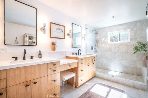 Tiny photo for 5910 Pat Avenue, Woodland Hills, CA 91367 (MLS # SR25239413)