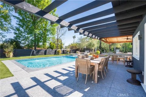 Tiny photo for 5910 Pat Avenue, Woodland Hills, CA 91367 (MLS # SR25239413)