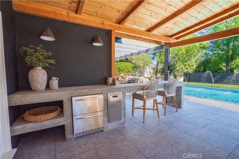 Tiny photo for 5910 Pat Avenue, Woodland Hills, CA 91367 (MLS # SR25239413)