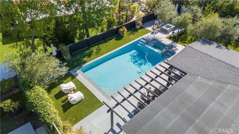 Tiny photo for 5910 Pat Avenue, Woodland Hills, CA 91367 (MLS # SR25239413)
