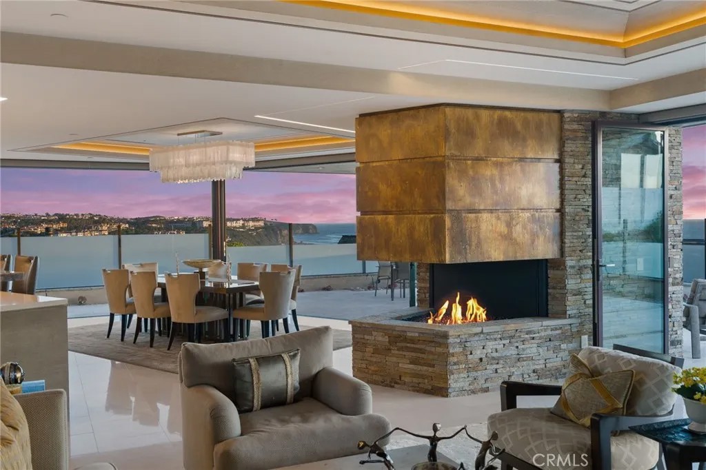 20 Monarch Bay