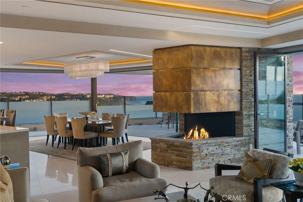20 Monarch Bay