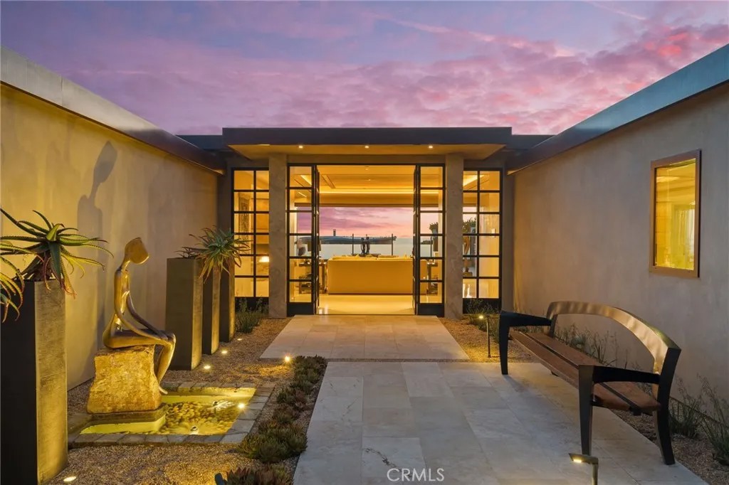 20 Monarch Bay