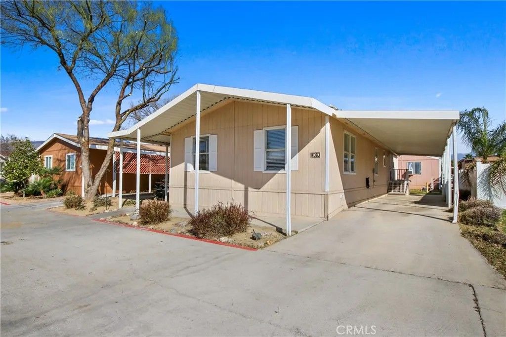 Photo of 913 S Grand Ave #109, San Jacinto, CA 92582 (MLS # IV26027873)