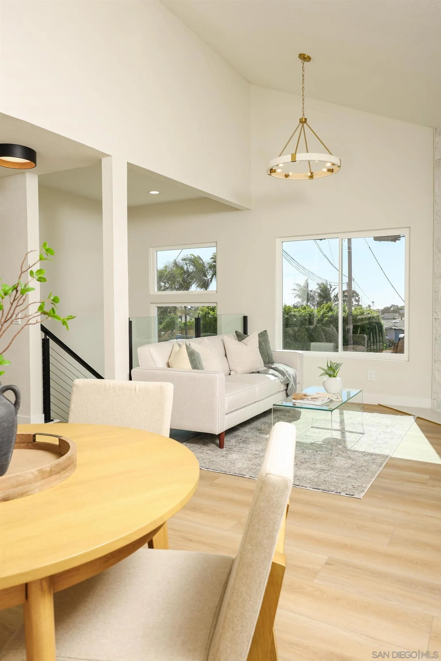 658-660 Santa Fe Dr.