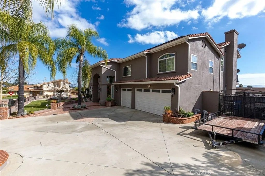 680 W Byron Court