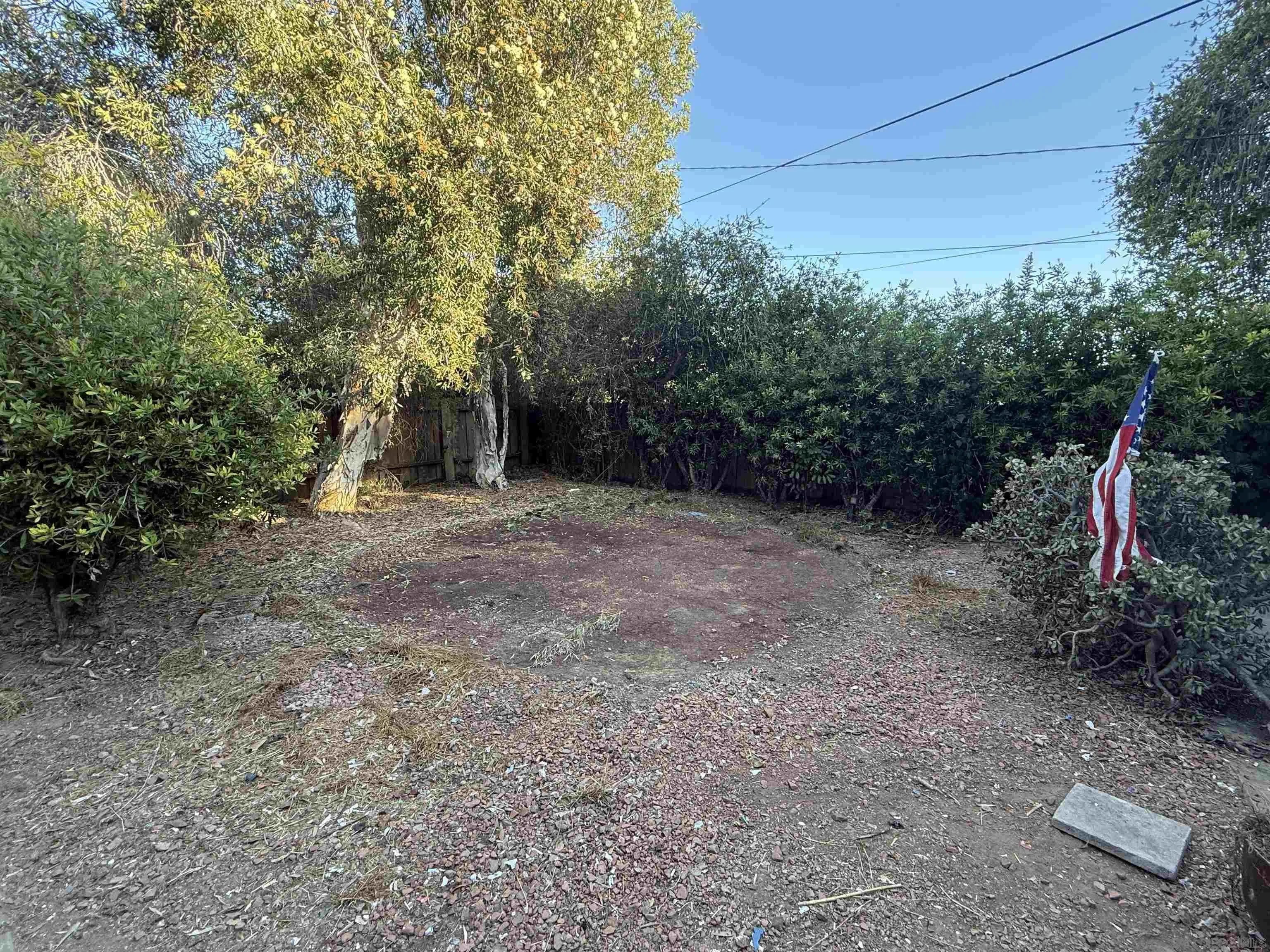 4902 San Joaquin