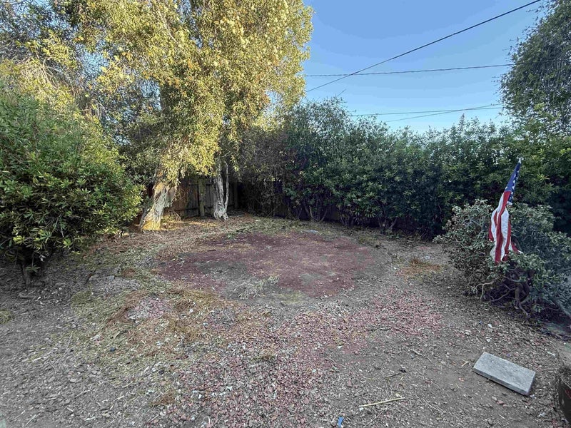 4902 San Joaquin