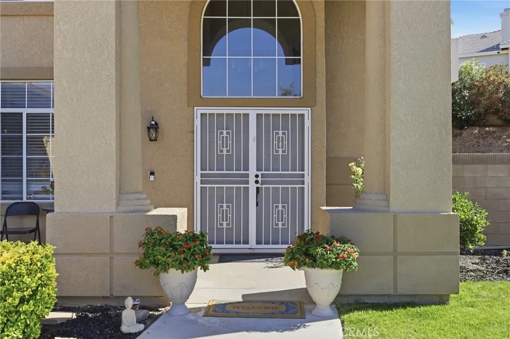 42103 Desert Hill Drive