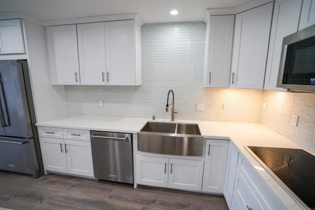 Photo of 922 Sealane Drive #B, Encinitas, CA 92024 (MLS # NDP2602409)