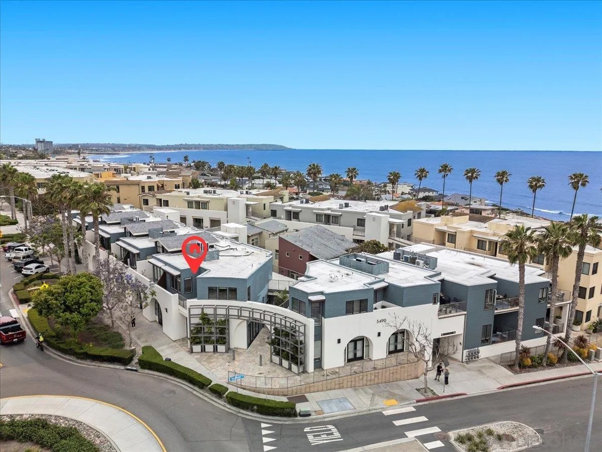 5490 La Jolla Blvd K205