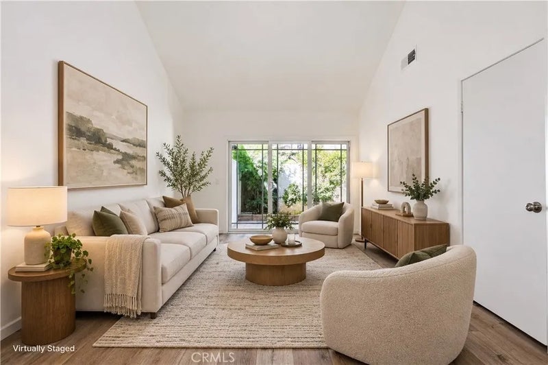 22421 Jeffrey Mark Court 8