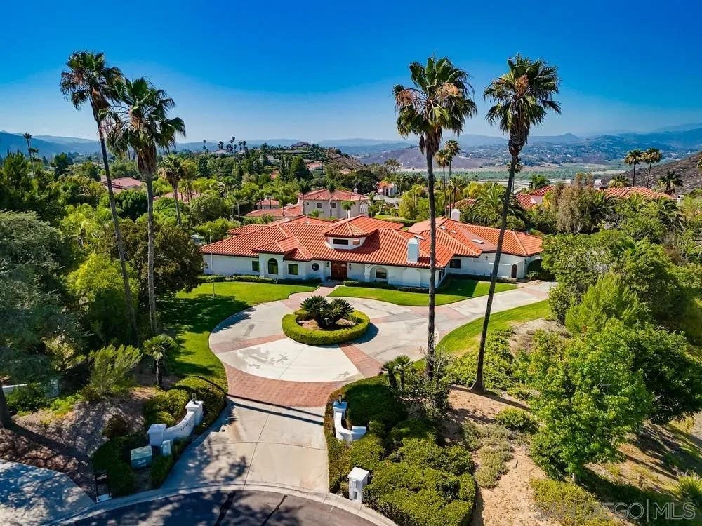Photo of 17844 Joyas Ct, Poway, CA 92064 (MLS # 260015548)