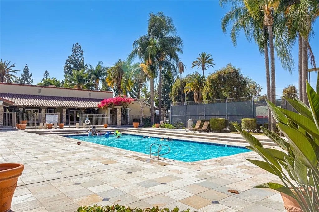 1345 Cabrillo Park