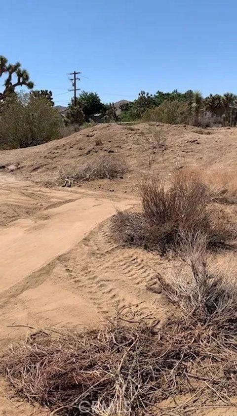 8001 Aster Yucca Valley CA 92284