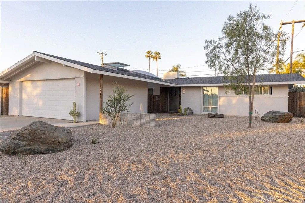 Photo of 326 Princeton Drive, Costa Mesa, CA 92626 (MLS # OC26009604)