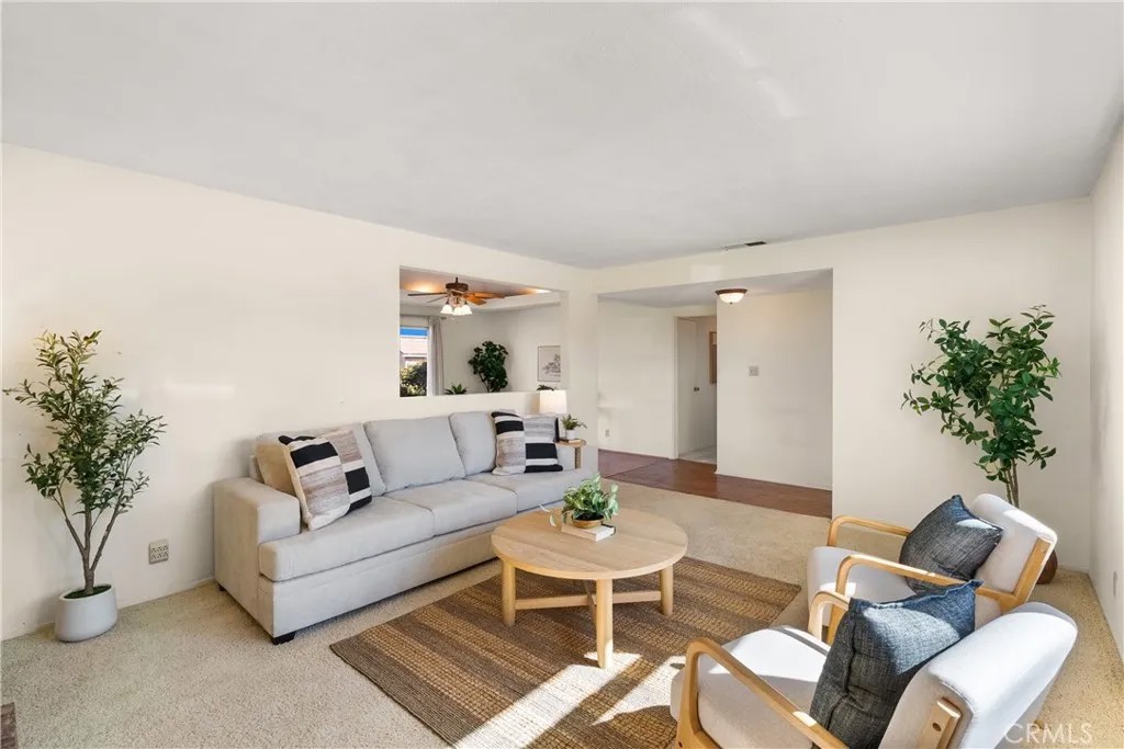 8342 Fontainbleau Way