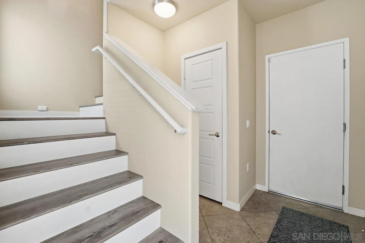 4543 Rainier Avenue #19 Unit 19