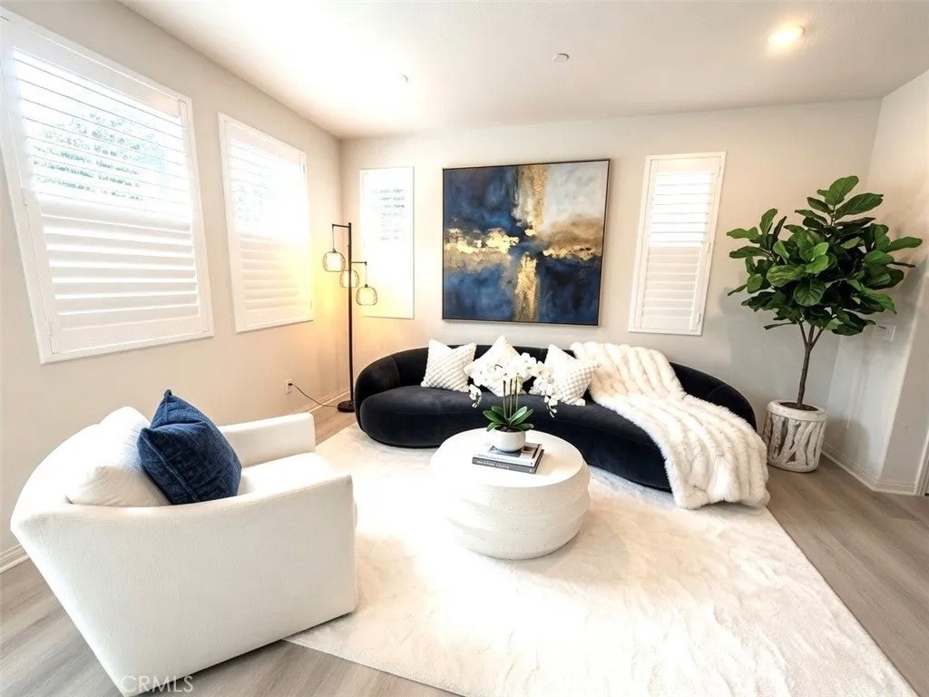 2111 Rio Grande