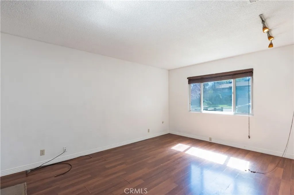 309-& 311 15th Street
