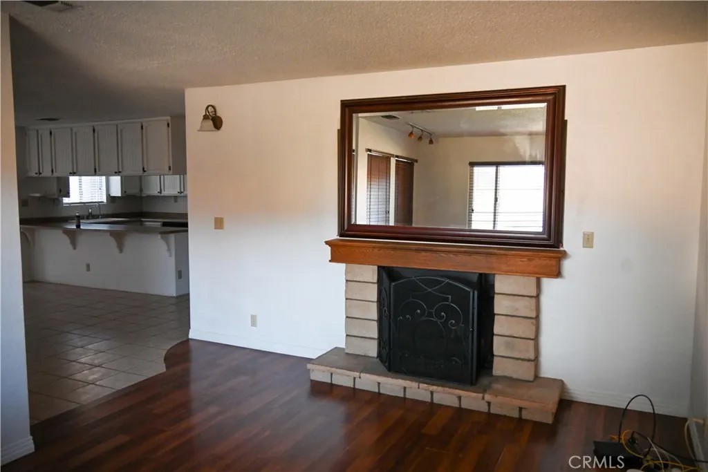 309-& 311 15th Street