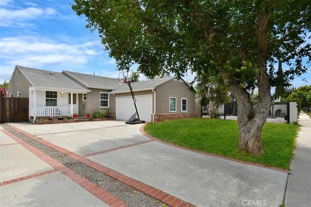 5836 Norwich Ave.