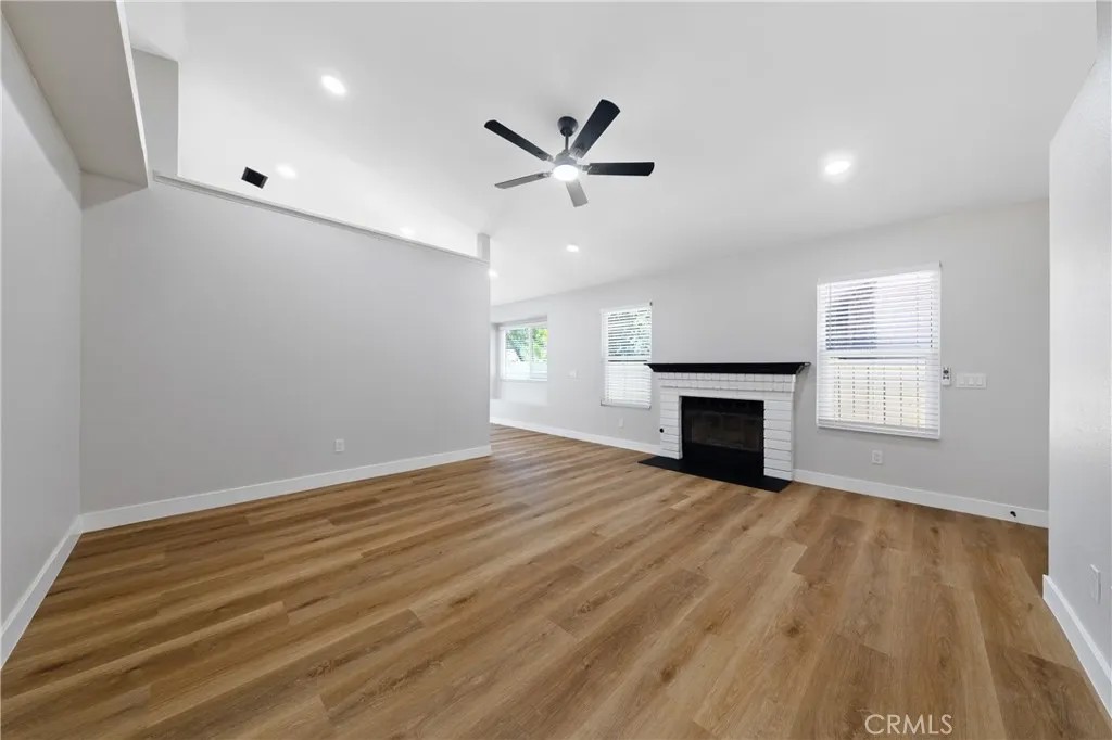 1699 Glenview Drive