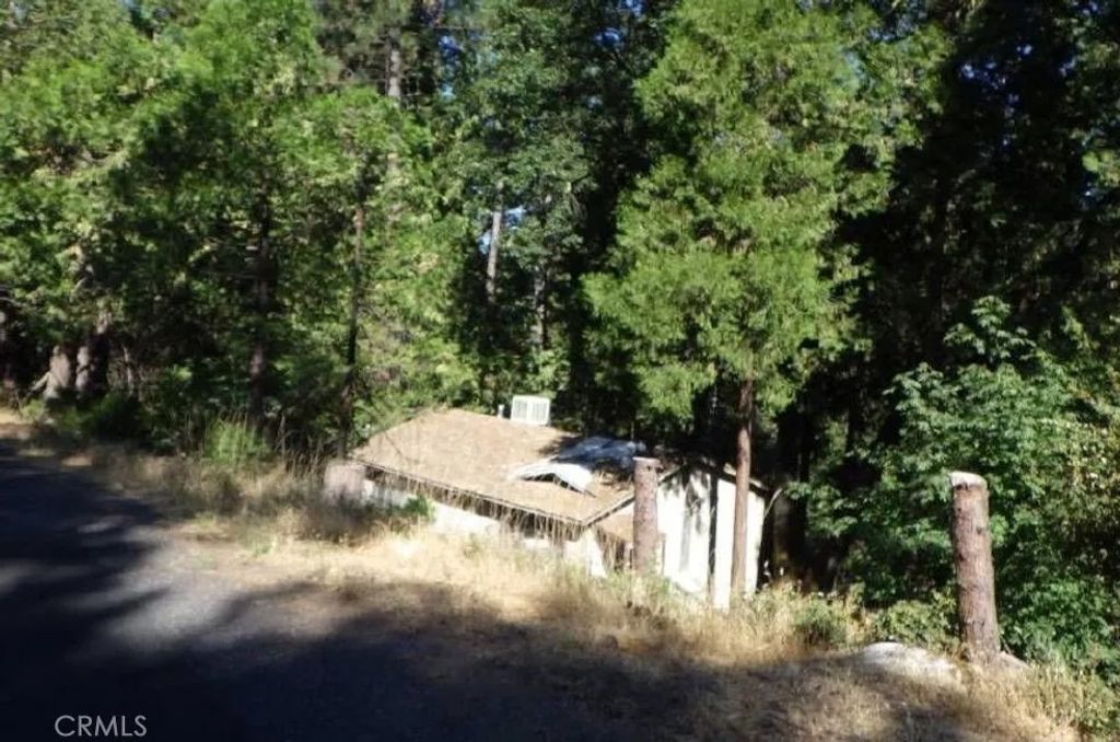 Photo of 17166 Smokey River, Sonora, CA 95370 (MLS # SR26002741)
