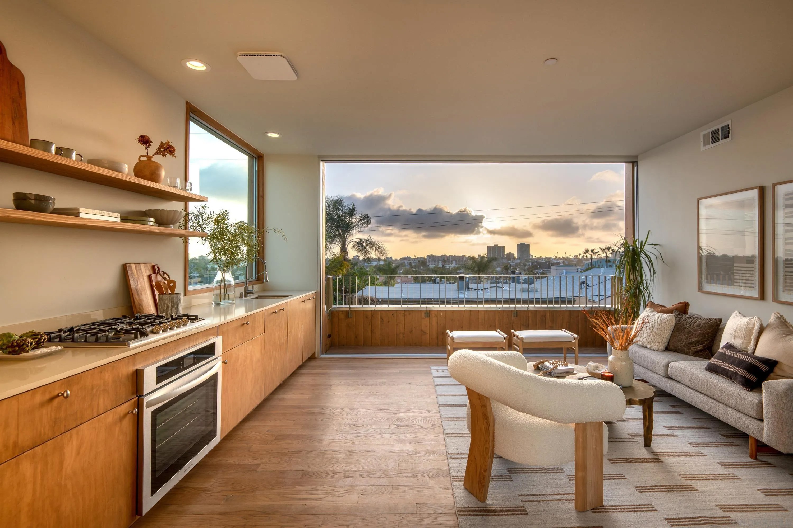 3760-62 Pershing Ave