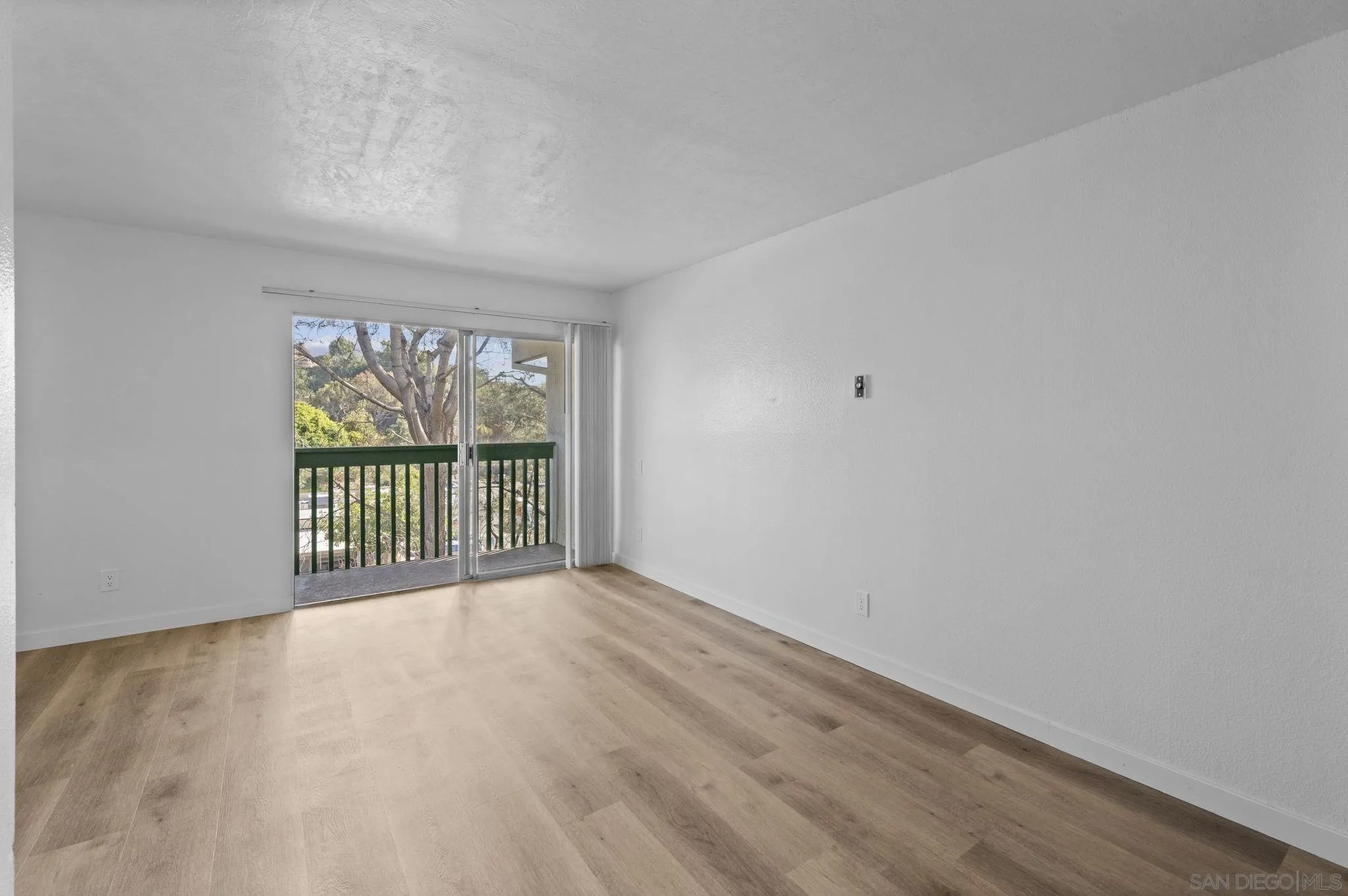 4060 Huerfano Ave 225