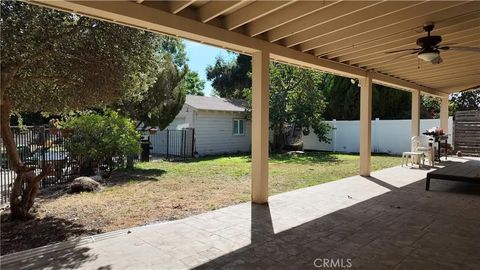 Photo of 11320 Osborne St, Sylmar, CA 91342 (MLS # GD25246324) Photo of 11320 Osborne St, Sylmar, CA 91342 (MLS # GD25246324)