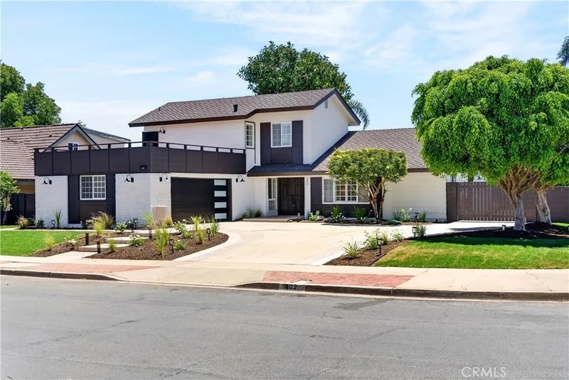 402 Hillcrest