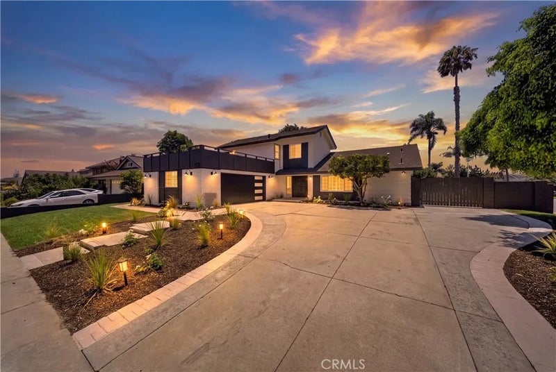 402 Hillcrest